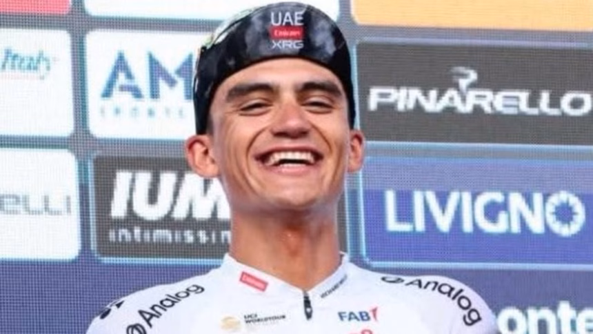 Isaac del Toro en una competencia internacional, representando a México con éxito.