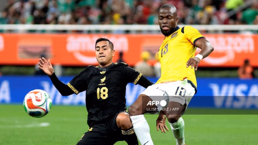 La selección de México durante el partido contra Ecuador en el estadio Akron, en Guadalajara.