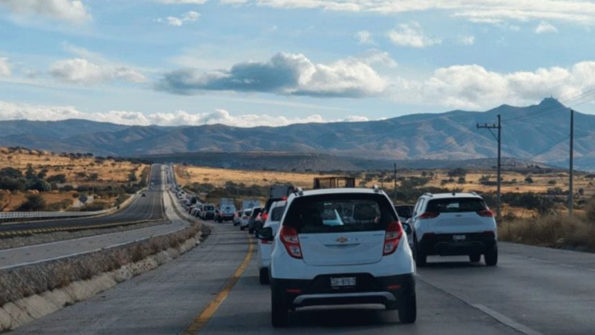 Campesinos en Guanajuato liberan carreteras tras días de bloqueos en protestas por apoyos agrícolas.