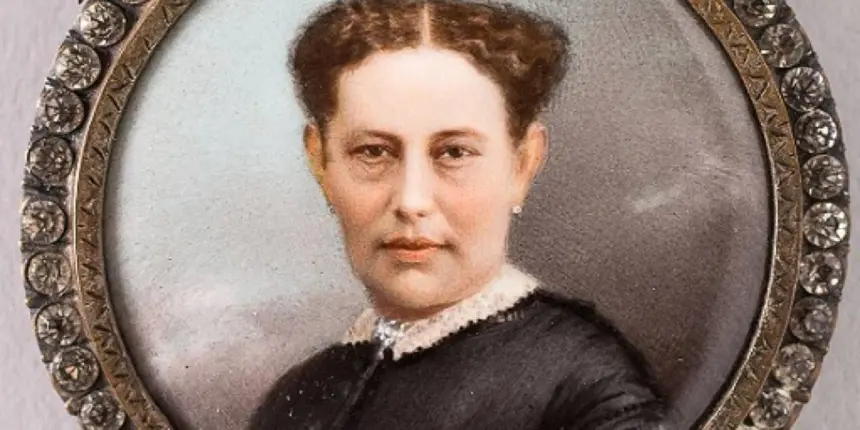 Margarita Maza en una pose solemne, testimonio de su fortaleza en la historia mexicana.