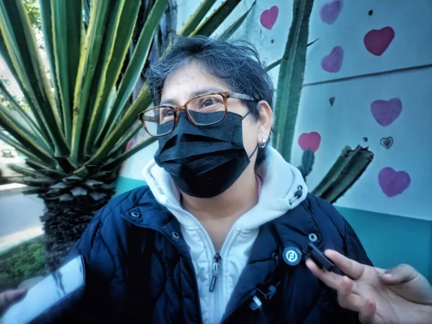 Paciente esperando su quimioterapia en el Hospital General de Tijuana