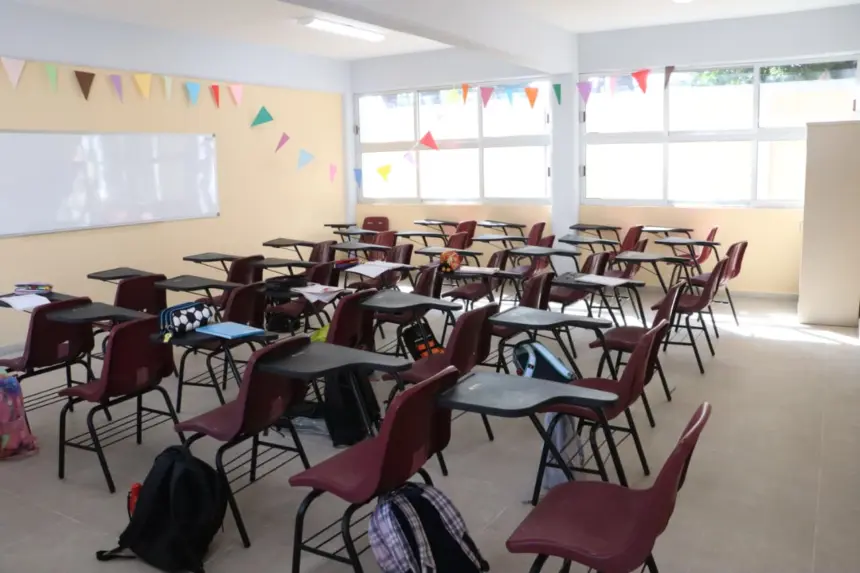 Personal educativo inspecciona daños en infraestructura escolar en Hidalgo