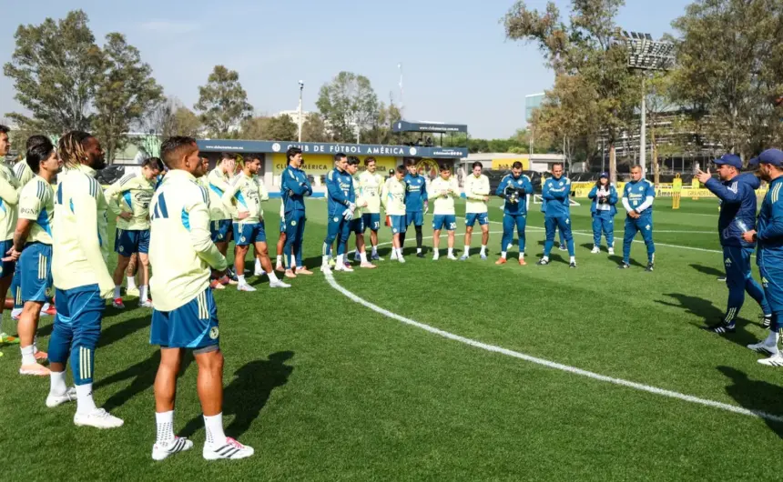 Afición del América llena el Estadio Ciudad de Los Deportes en apoyo al equipo en su debut en casa