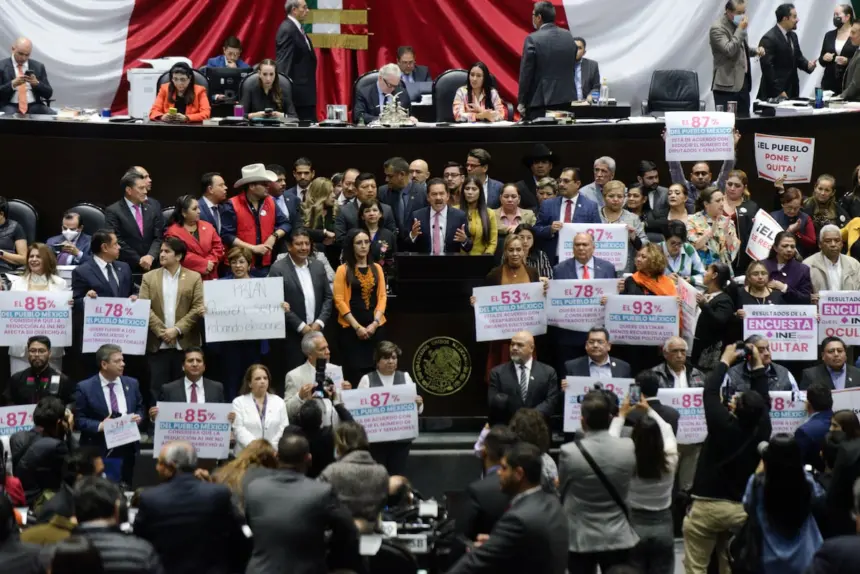 "Reunión en la Secretaría de Gobernación sobre reformas electorales."