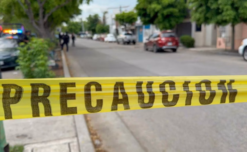 Accidente en Tlalpan involucra a una mujer y dos niñas lesionadas.