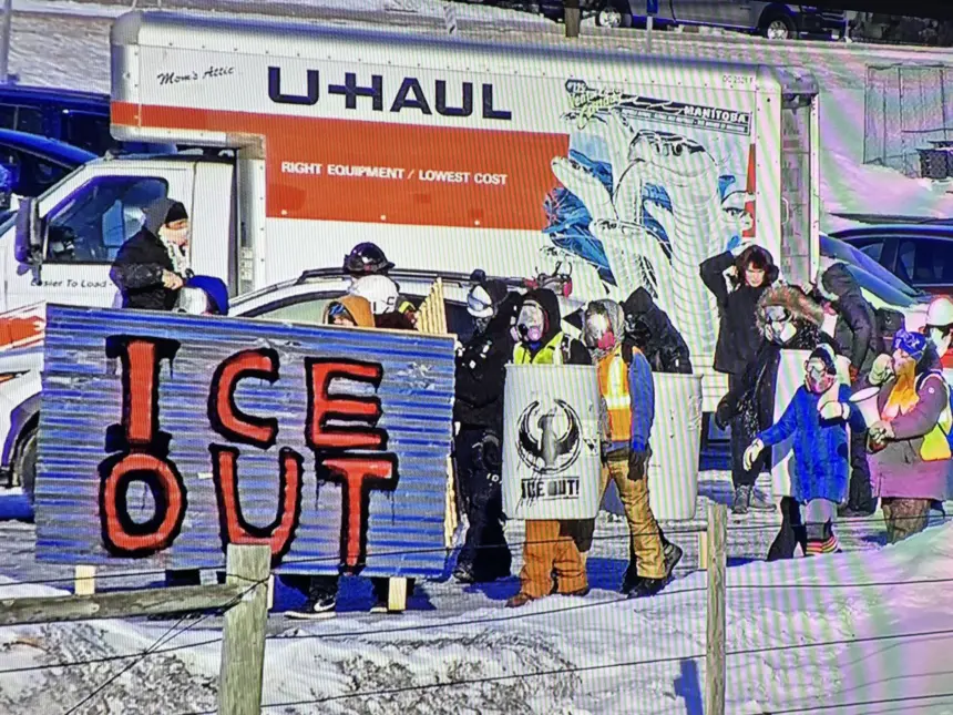 Trump culpa a demócratas por muertes en operativos de ICE en EE. UU.