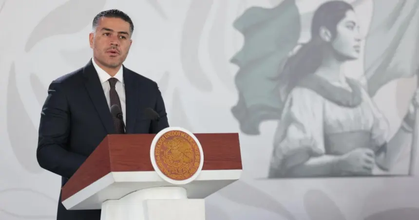 El secretario de Seguridad, Omar García Harfuch, durante una conferencia sobre detenciones.