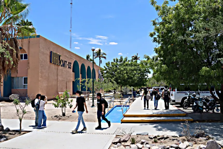 "Inicio del semestre 2026-I en la UABCS con nuevos retos académicos."