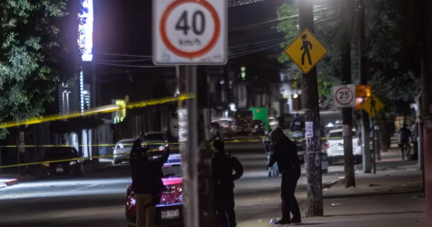 Autoridades realizan investigaciones tras hallazgo de un cuerpo en Tijuana.