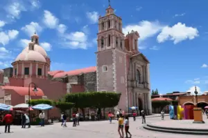 Este evento celebra la cultura y gastronomía de Querétaro del 7 al 24 de mayo.
