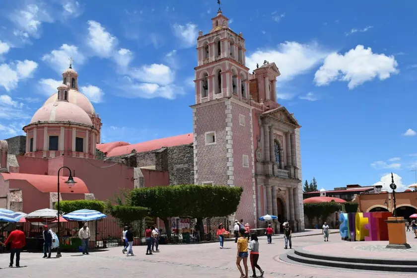 Este evento celebra la cultura y gastronomía de Querétaro del 7 al 24 de mayo.