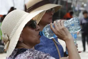 Se esperan temperaturas de hasta 45 grados centígrados en varias regiones del país.