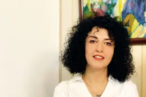 La activista iraní enfrenta serios problemas de salud en prisión y solicita intervención internacional.