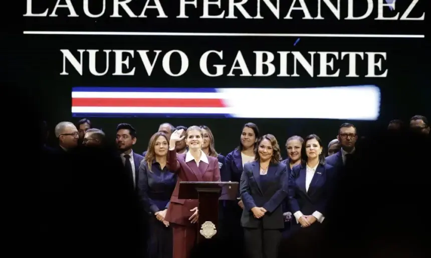 Laura Fernández destaca la continuidad en su gabinete con figuras del mandato de Chaves.