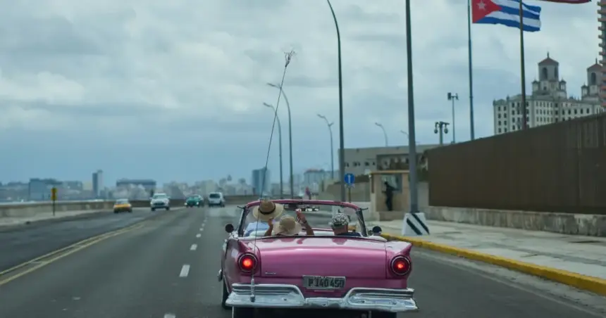 La nueva ley de migración y extranjería facilita la ciudadanía a extranjeros y elimina restricciones para cubanos.