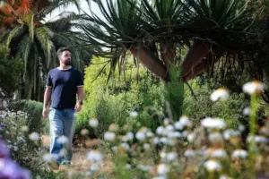 El biólogo sostiene que el interés por la naturaleza en las Islas está creciendo, pero requiere rigor en la información.