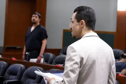 Jonathan Romero, fugado durante 16 años, fue sentencia por el asesinato de David Manriquez, un crimen que dejó huellas en su familia.