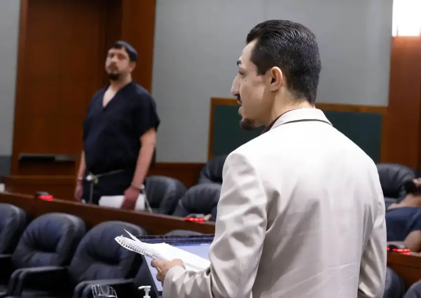 Jonathan Romero, fugado durante 16 años, fue sentencia por el asesinato de David Manriquez, un crimen que dejó huellas en su familia.