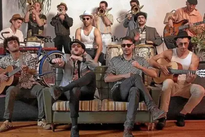 La banda de Estella-Lizarra presenta su nuevo tema "Cuidado" tras dos años de silencio.